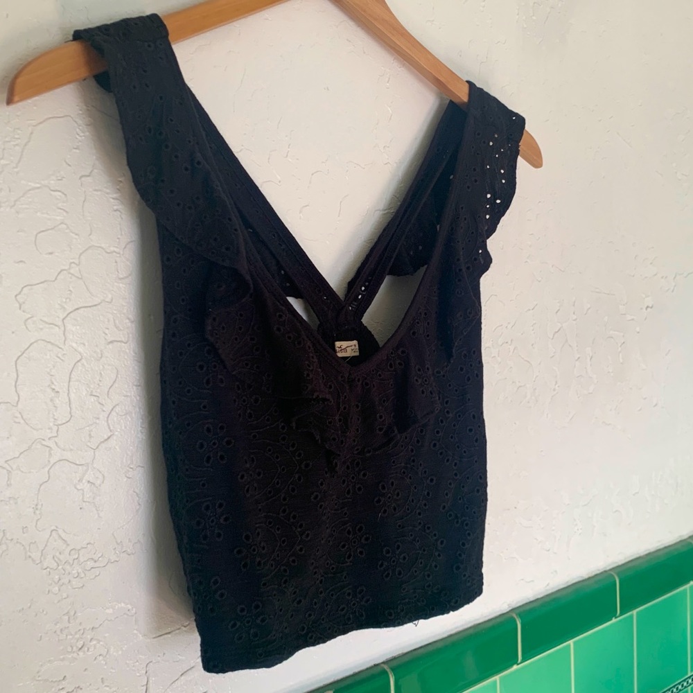 HOLLISTER CROP TOP
